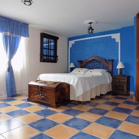 Hotel Casa Colonial Санта-Роса-де-Кабаль Экстерьер фото