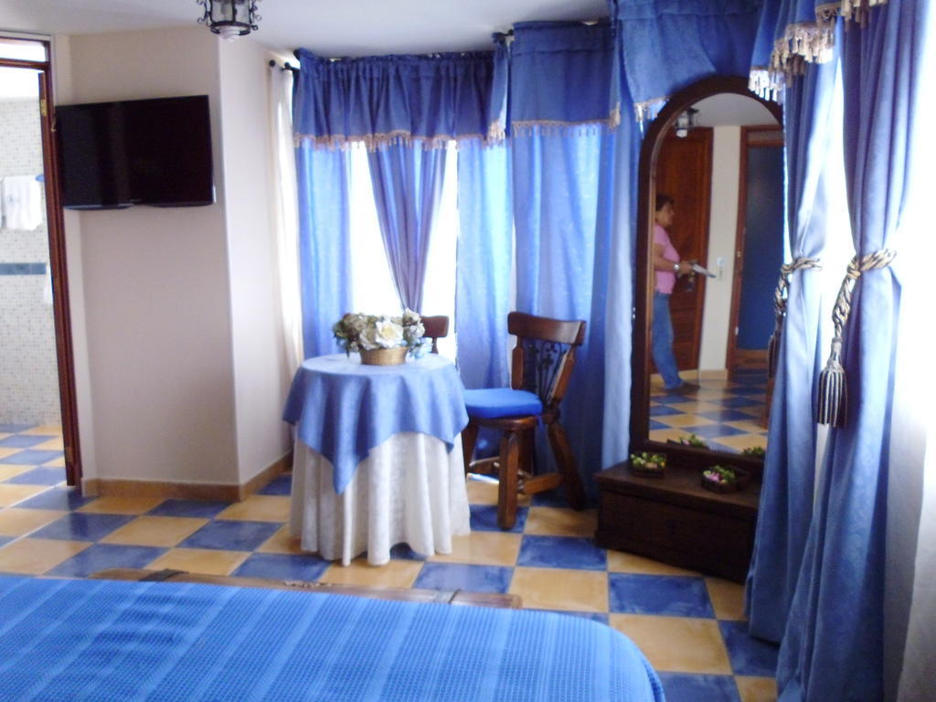 Hotel Casa Colonial Санта-Роса-де-Кабаль Экстерьер фото