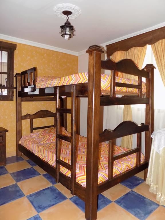 Hotel Casa Colonial Санта-Роса-де-Кабаль Экстерьер фото