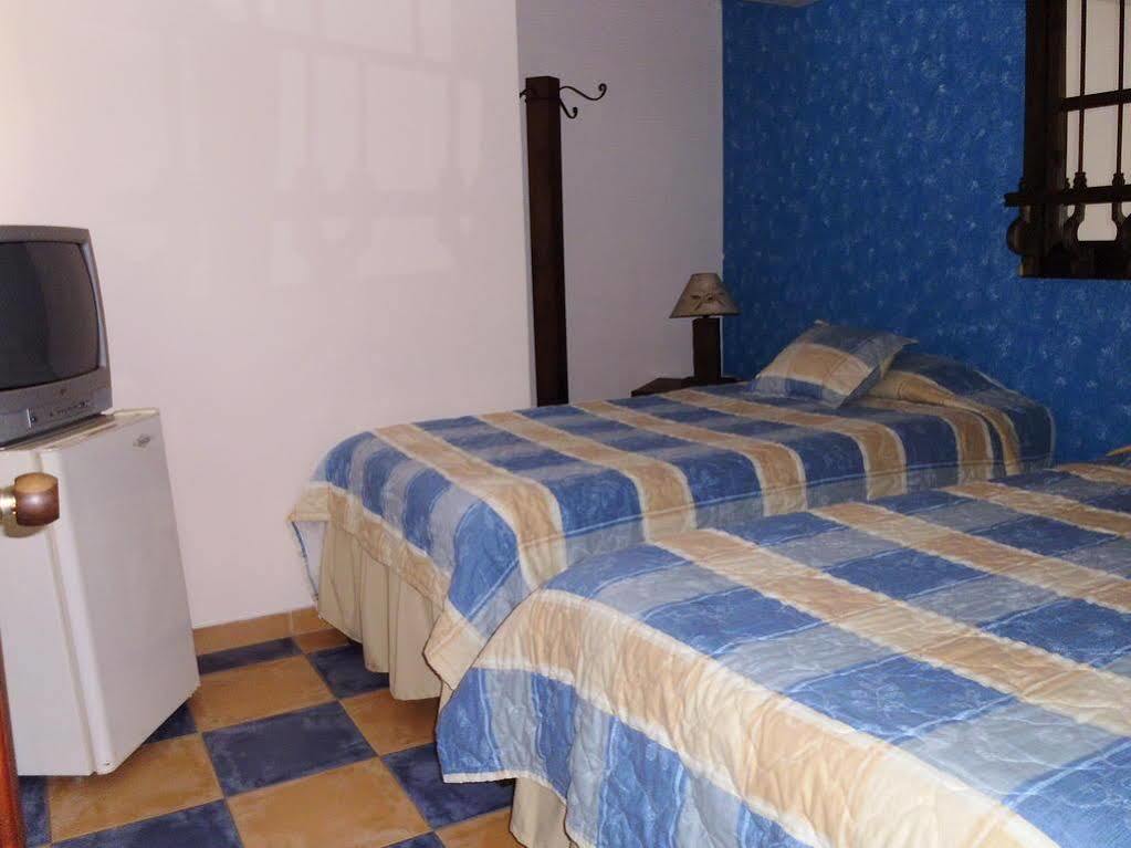 Hotel Casa Colonial Санта-Роса-де-Кабаль Экстерьер фото
